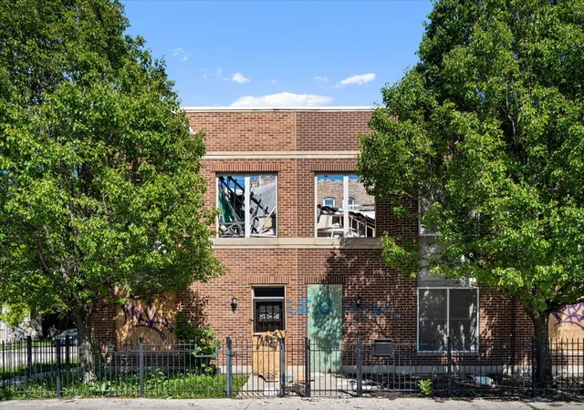 1st image of 3149 W Lexington St #1, Chicago, IL 60612 | MLS# 12670480