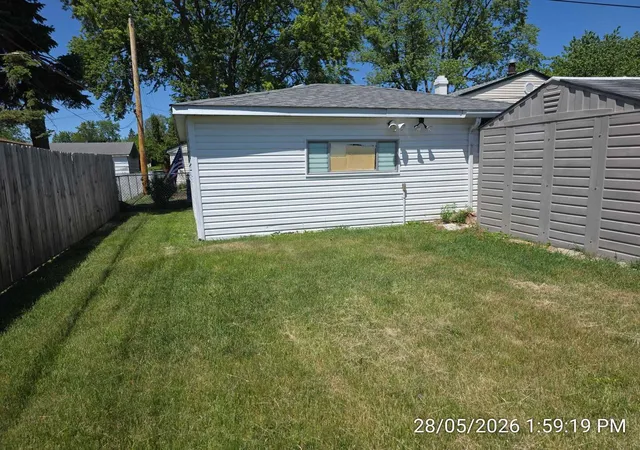 4th image of 148 Pecos Cir, Carpentersville, IL 60110 | MLS# 12670486