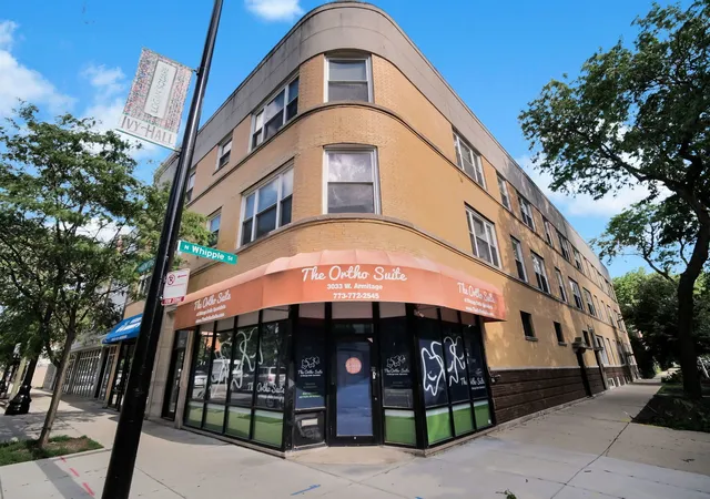 Homes for sale in Chicago, IL | 1949 N Whipple St #1, Chicago, IL 60647 | MLS# 12670578