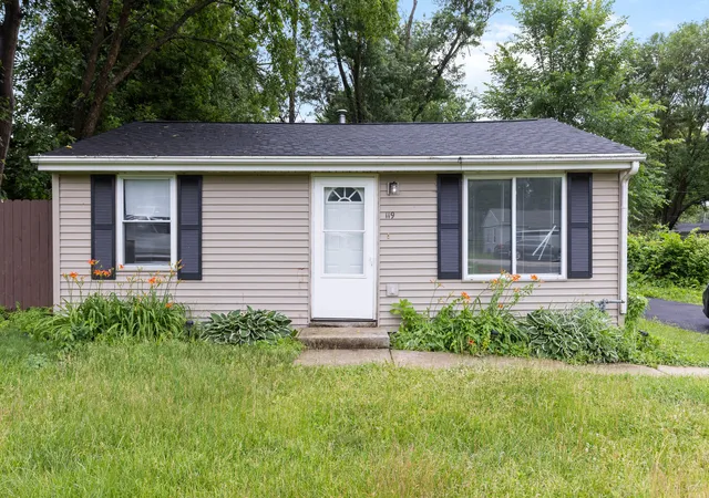 Homes for sale in Machesney Park, IL | 119 Superior Ave, Machesney Park, IL 61115 | MLS# 12670657
