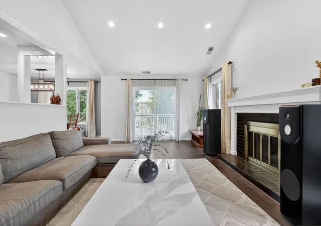 Photo 3 of Condo for sale at 1608 E Clayton Ct #1608, Arlington Heights, IL 60004 | MLS# 12670679 | Listing updated on 2026-09-23