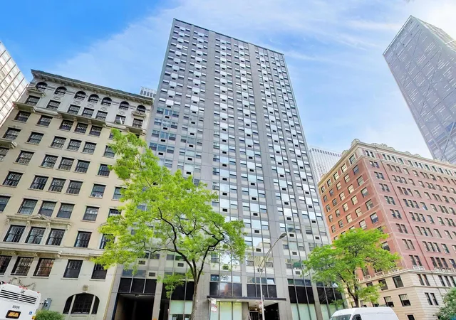 Homes for sale in Chicago, IL | 253 E Delaware Pl, Chicago, IL 60611