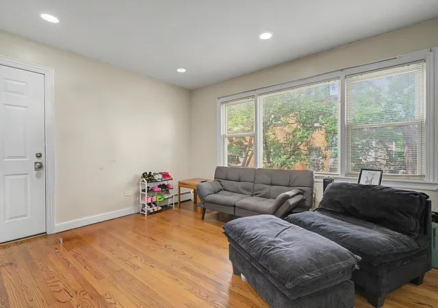 4th image of 2111 N 75Th Ave #1E, Elmwood Park, IL 60707 | MLS# 12670889