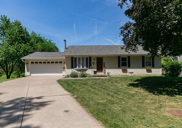 Homes for sale in Coal Valley, IL | 1608 W 4th St, Coal Valley, IL 61240 | MLS# 12670891