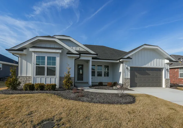 Homes for sale in Manteno, IL | 1009 Spring St, Manteno, IL 60950 | MLS# 12671017