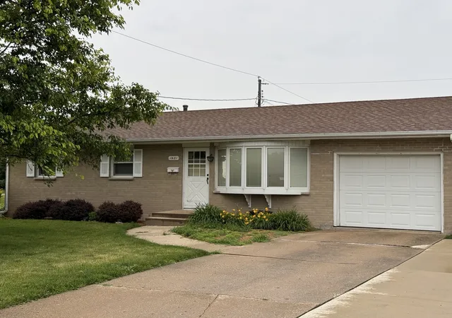 1st image of 1421 25th St, Peru, IL 61354 | MLS# 12671028