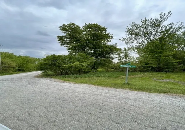 2nd image of 22829 Woodlawn Ave, Steger, IL 60475 | MLS# 12671090
