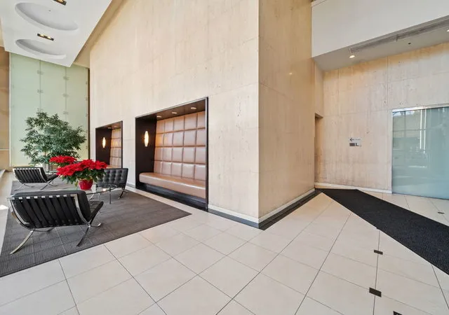 3rd image of 5320 N Sheridan Rd #1911, Chicago, IL 60640 | MLS# 12671112