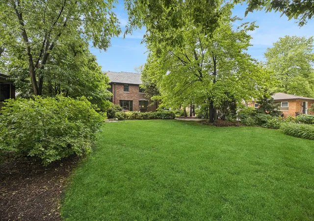 Homes for sale in Oak Park, IL | 610 N Oak Park Ave, Oak Park, IL 60302 | MLS# 12671178