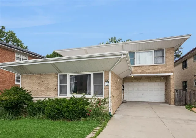 Homes for sale in Park Ridge, IL | 1465 N Northwest Hwy, Park Ridge, IL 60068 | MLS# 12671263
