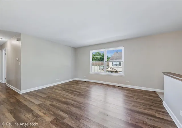 Homes for sale in Vernon Hills, IL | 111 Lindenwood Ct, Vernon Hills, IL 60061