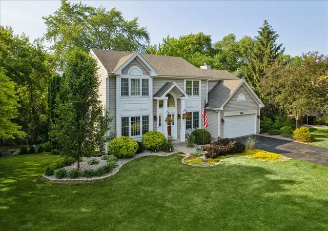 Homes for sale in Island Lake, IL | 504 Carriage Hill Rd, Island Lake, IL 60042 | MLS# 12671314