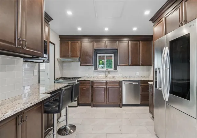 5th image of 8233 Austin Ave, Morton Grove, IL 60053 | MLS# 12671332