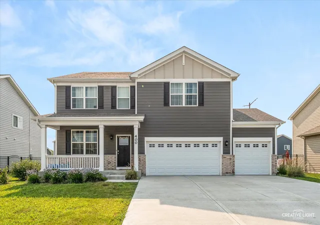 Photo 2 of Single family home for sale at 400 Cronin Blvd, Shorewood, IL 60404 | MLS# 12671374 | Listing updated on 2026-09-21