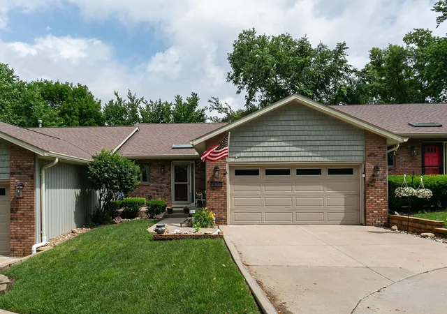 Homes for sale in East Moline, IL | 917 23rd Ave #5, East Moline, IL 61244 | MLS# 12671460