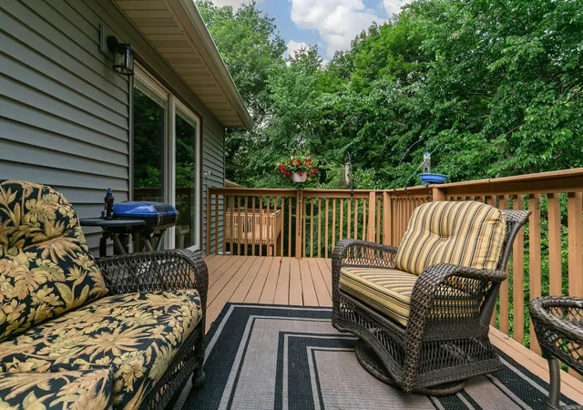 Homes for sale in East Moline, IL | 917 23Rd Ave #5, East Moline, IL 61244 | MLS# 12671460