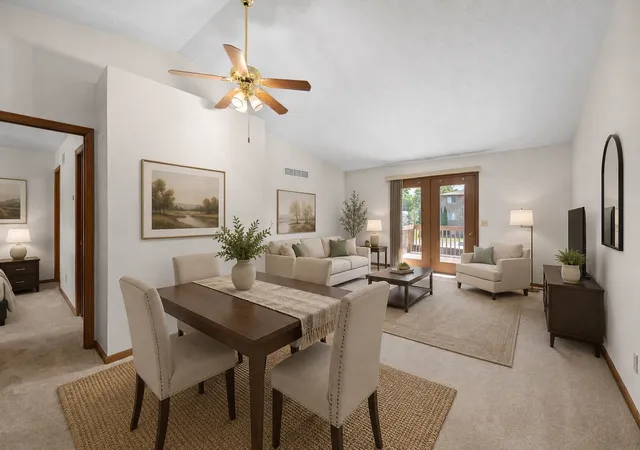 Homes for sale in Moline, IL | 3004 3Rd St #10, Moline, IL 61264 | MLS# 12671520