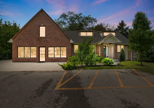 Homes for sale in Grayslake, IL | 618 Barron Blvd, Grayslake, IL 60030 | MLS# 12671556