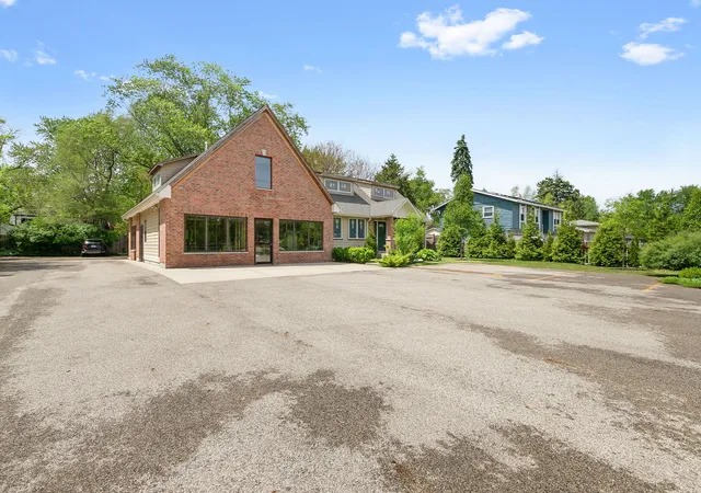 Homes for sale in Grayslake, IL | 618 Barron Blvd, Grayslake, IL 60030 | MLS# 12671556