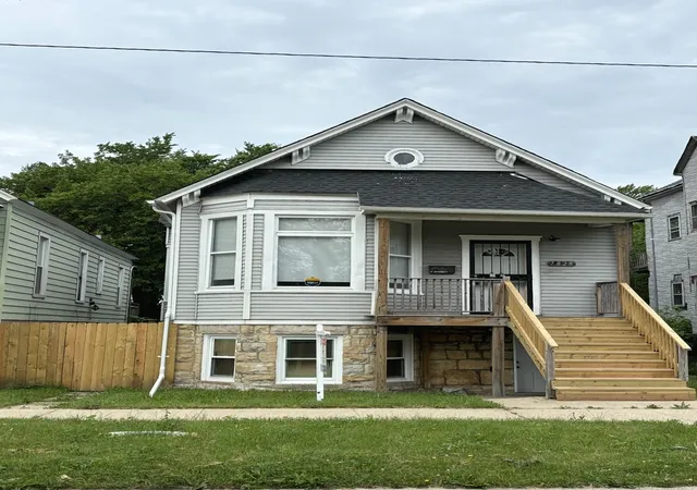 1st image of 7828 S Escanaba Ave, Chicago, IL 60649 | MLS# 12671630