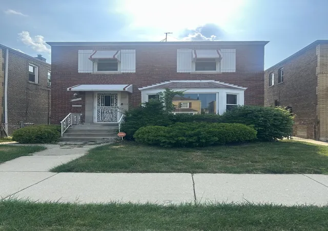 1st image of 10812 S Vernon Ave, Chicago, IL 60628 | MLS# 12671639