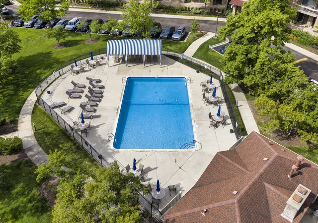 Homes for sale in Northbrook, IL | 1280 Rudolph Rd #5H, Northbrook, IL 60062 | MLS# 12671835