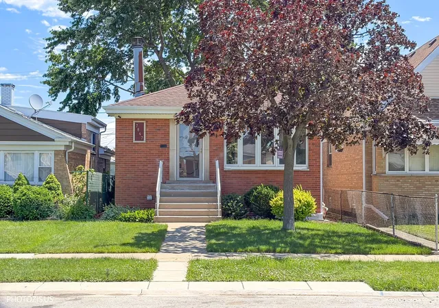 2nd image of 7847 Mason Ave, Burbank, IL 60459 | MLS# 12671945