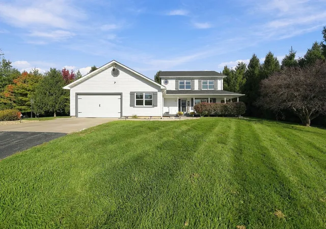 Photo 3 of Single family home for sale at 1701 Constitution Rd, New Lenox, IL 60451 | MLS# 12672037 | Listing updated on 2026-10-29