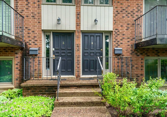 3rd image of 1111 S Waukegan Rd, Forest Lake, IL 60045
