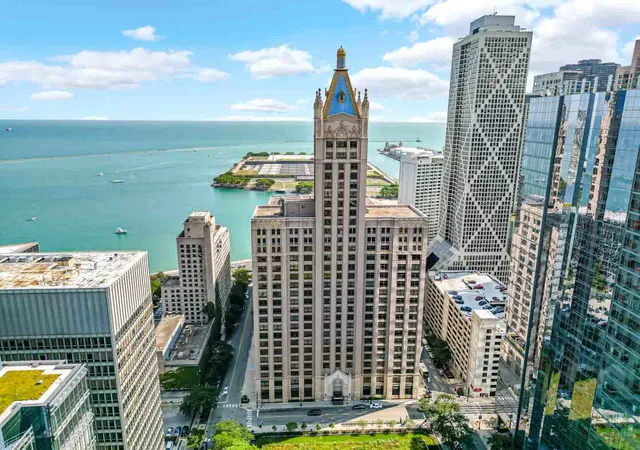 3rd image of 680 N Lake Shore Dr #519, Chicago, IL 60611 | MLS# 12672080