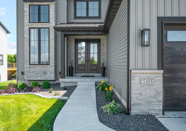 Homes for sale in Bloomington, IL | 5105 Finlen Ln, Bloomington, IL 61705 | MLS# 12672099