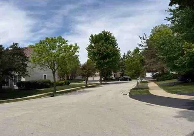 Homes for sale in Palatine, IL | 1281 N Shoreside Ct, Palatine, IL 60067 | MLS# 12672157