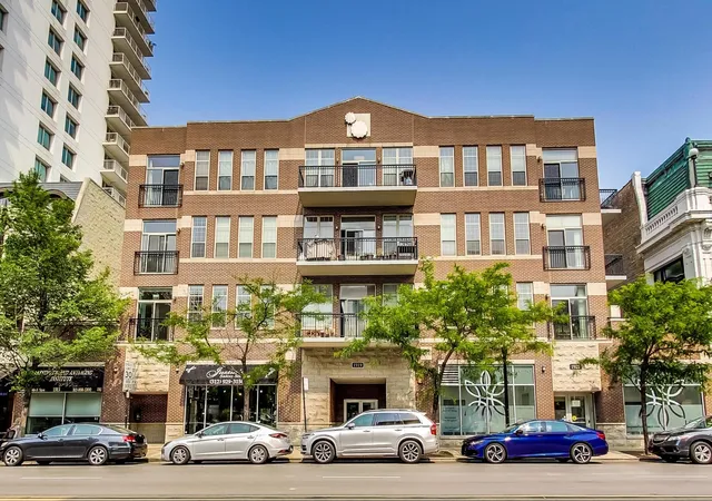 Photo 1 of Condo for sale at 1919 S Michigan Ave #302, Chicago, IL 60616 | MLS# 12672169 | Listing updated on 2026-09-18