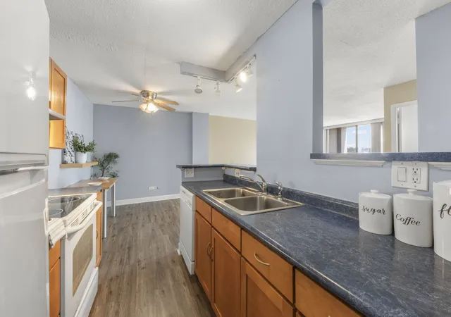 4th image of 1043 S York Rd #308, Bensenville, IL 60106 | MLS# 12672191
