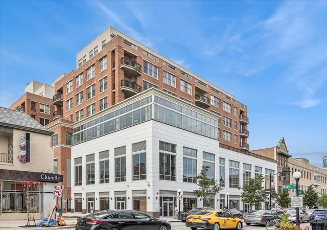 Homes for sale in Oak Park, IL | 1124 Lake St #503, Oak Park, IL 60301 | MLS# 12672209