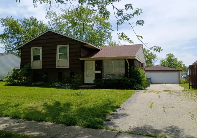2nd image of 2924 224th Pl, Sauk Village, IL 60411 | MLS# 12672259
