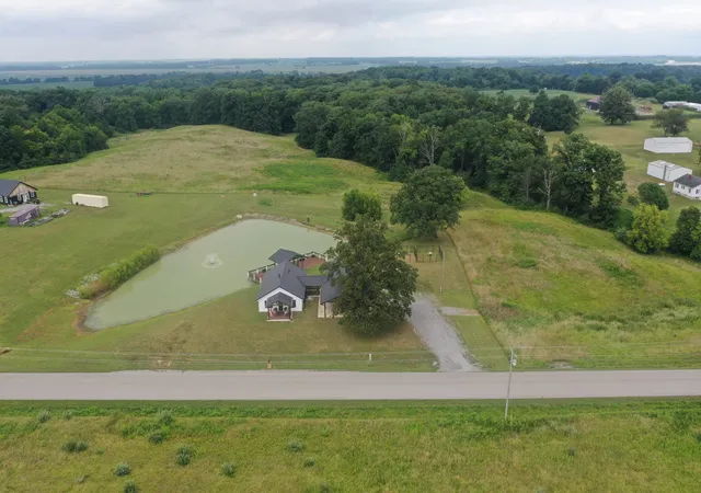 Photo 3 of Single family home for sale at 7801 Belle Prairie Rd, Dahlgren, IL 62828 | MLS# 12672285 | Listing updated on 2026-08-17