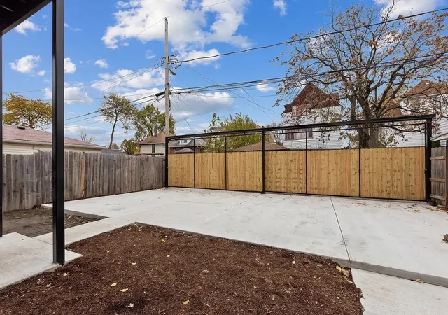 7th image of 5955 W Superior St, Chicago, IL 60644 | MLS# 12672314