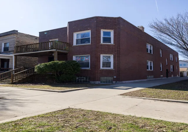 Homes for sale in Chicago, IL | 2648 N Francisco Ave, Chicago, IL 60647 | MLS# 12672333