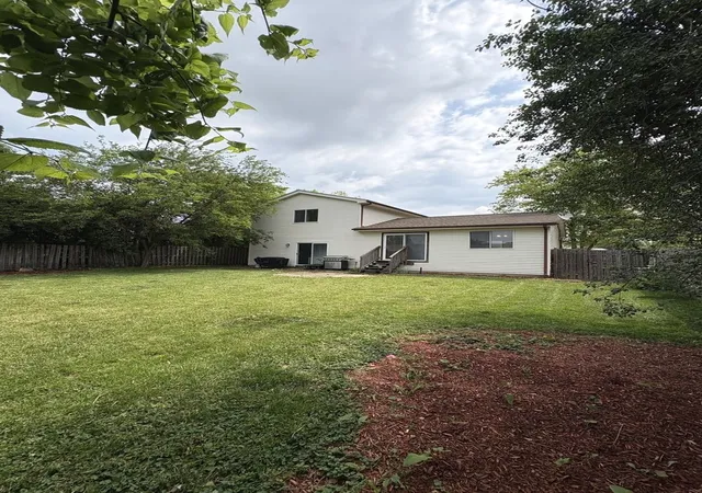 Homes for sale in Bolingbrook, IL | 237 Aspen Dr, Bolingbrook, IL 60440 | MLS# 12672391