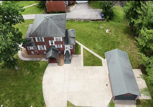 Homes for sale in Mt Vernon, IL | 1800 Franklin Ave, Mt Vernon, IL 62864 | MLS# 12672453