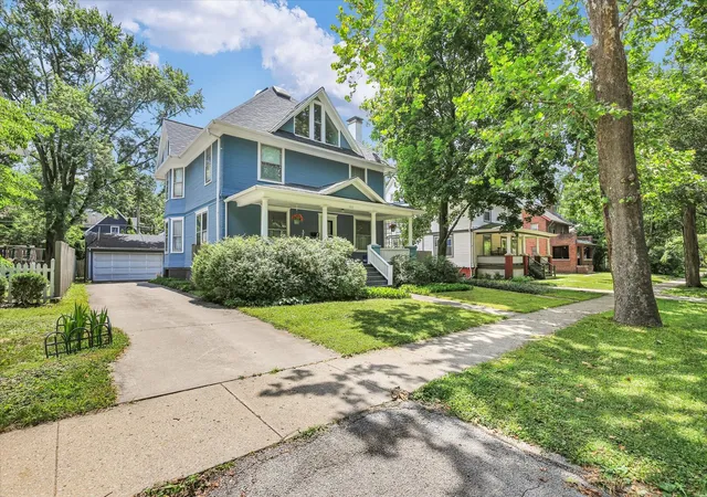 Homes for sale in Urbana, IL | 603 W Illinois St, Urbana, IL 61801 | MLS# 12672456