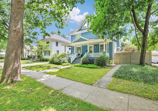 Homes for sale in Urbana, IL | 603 W Illinois St, Urbana, IL 61801 | MLS# 12672456