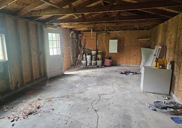 2nd image of 11 Barger Dr, Metropolis, IL 62960 | MLS# 12672476