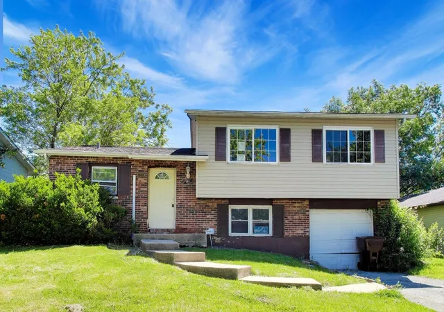 Photo 1 of Sale Pending at 17781 Harvard Ln, Country Club Hills, IL 60478 | MLS# 12672546 | Listing updated on 2026-10-08