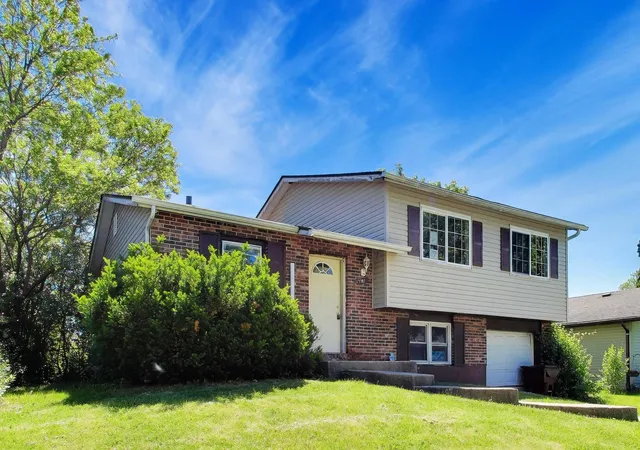 Photo 3 of Sale Pending at 17781 Harvard Ln, Country Club Hills, IL 60478 | MLS# 12672546 | Listing updated on 2026-10-08