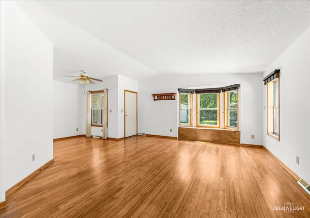Homes for sale in Elgin, IL | 70 Melbrooke Rd, Elgin, IL 60123 | MLS# 12672579