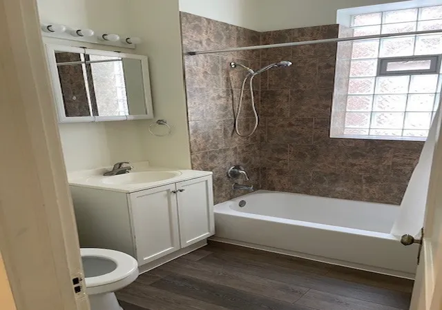 3rd image of 7807 S Marquette Ave, Chicago, IL 60649 | MLS# 12672614