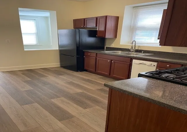 5th image of 7807 S Marquette Ave, Chicago, IL 60649 | MLS# 12672614