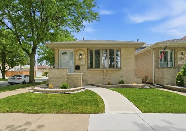Homes for sale in Chicago, IL | 5601 S Sayre Ave, Chicago, IL 60638 | MLS# 12672621